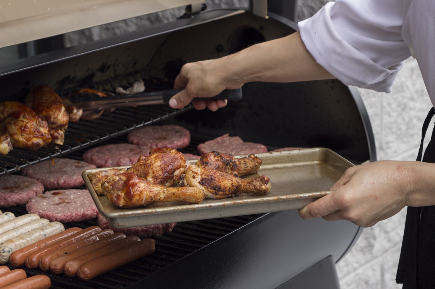 Traeger Pellet Grills Vs. er Gas Grills (Reviews / Ratings / Prices)